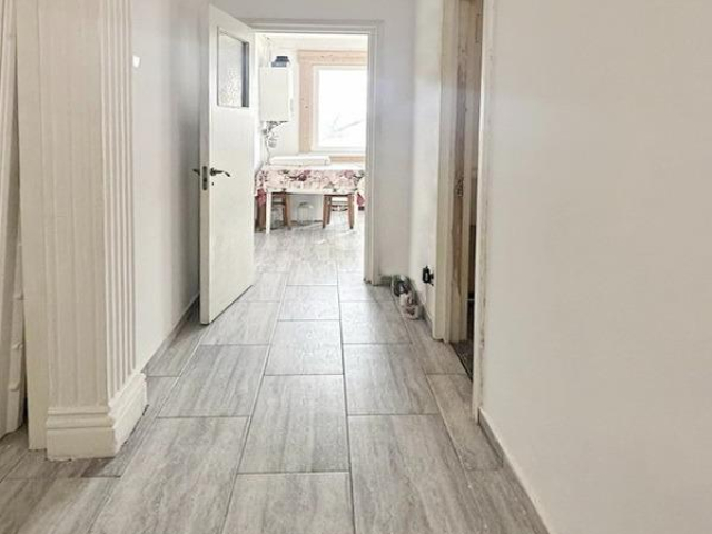 Apartament de vanzare, 2 camere,  decomandat,  54 mp, Tatarasi,  (Liceul Al.I.Cuza - Posta Tatarasi) 162435