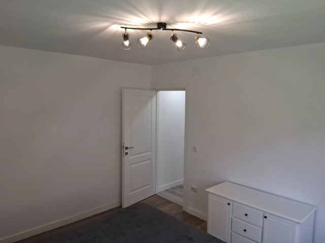Apartament 4 camere - Dancu