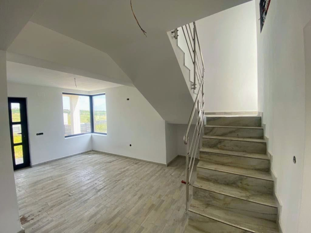 De vanzare vila, 4 camere,  107mp, Valea Lupului,   161112