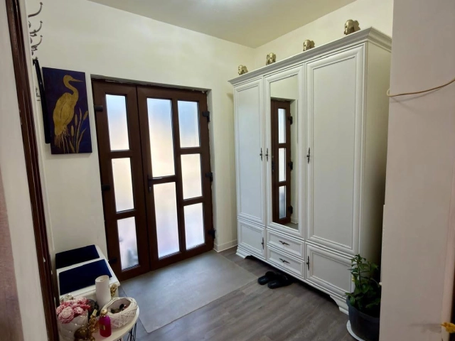 Apartament 4 camere - Valea Adanca