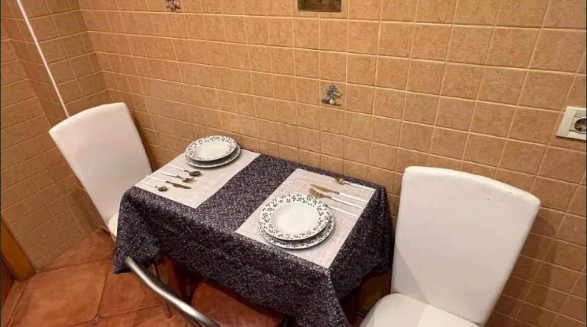 Oferta Apartament, 3 camere semidecomandat, 65 mp, Podu Ros, de inchiriat,  Facultatea de Fizica imagine 4