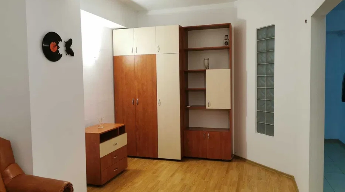 Oferta Apartament de inchiriat, 2 camere, decomandat, 70 mp, Nicolina,  Profi imagine 7