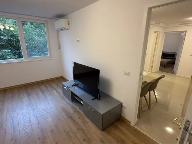 Precista apartament  56 mp, 2 camere,  decomandat, de inchiriat,  (Liceul Economic) 162909