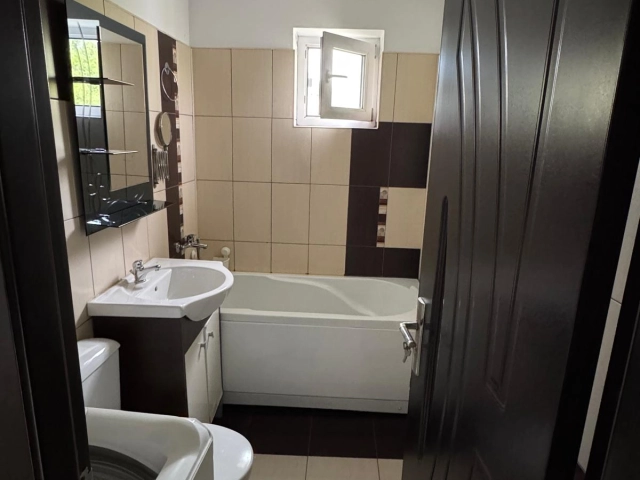 Apartament 2 camere - Tatarasi