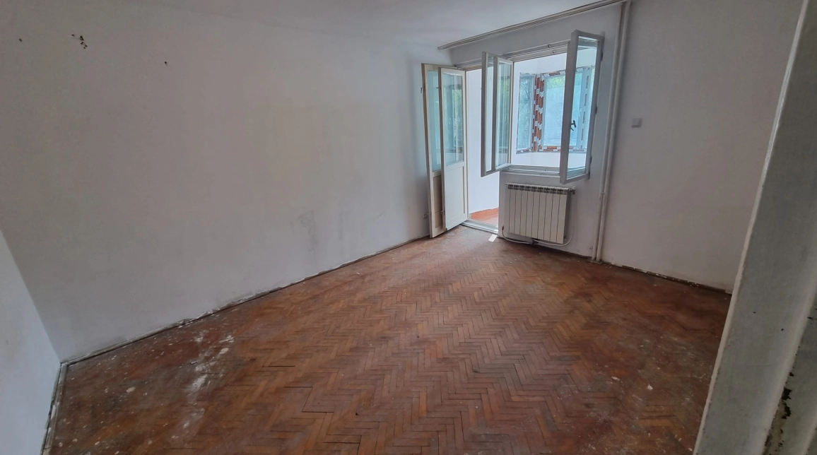 Oferta De vanzare apartament, 2 camere, decomandat, 52 mp, Podu Ros,  Piata Nicolina imagine 4
