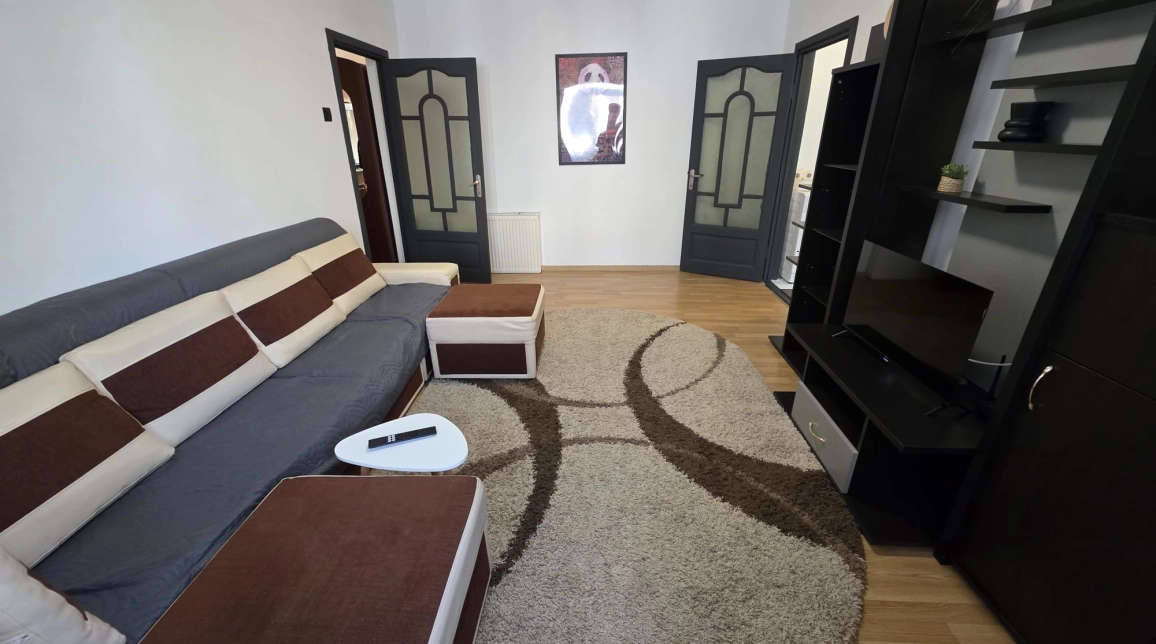 Oferta 2 camere, semidecomandat, 43 mp, de vanzare apartament in zona Alexandru cel Bun imagine 1