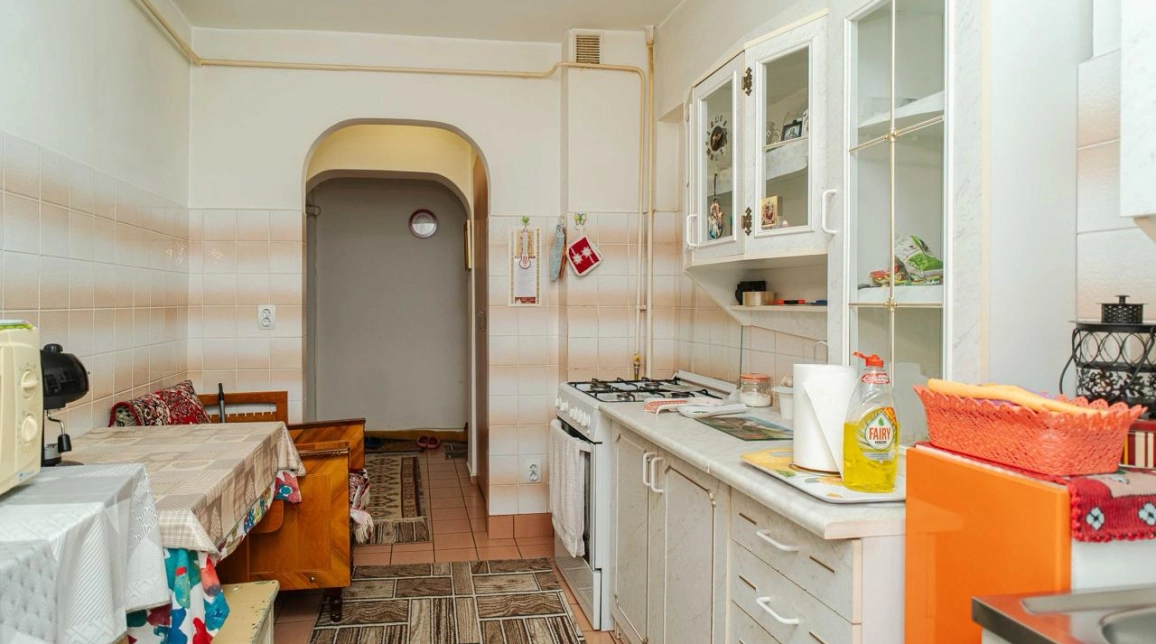 Oferta Apartament de vanzare, 3 camere, decomandat, 70 mp, Pacurari,  Alpha Bank imagine 2