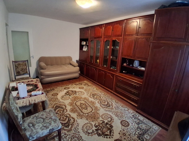 Apartament 3 camere - Pacurari