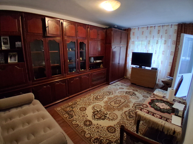 Pacurari apartament  62 mp, 3 camere,  decomandat, de vanzare,  (PETRU PONI, PIZZA SMILE) 163259