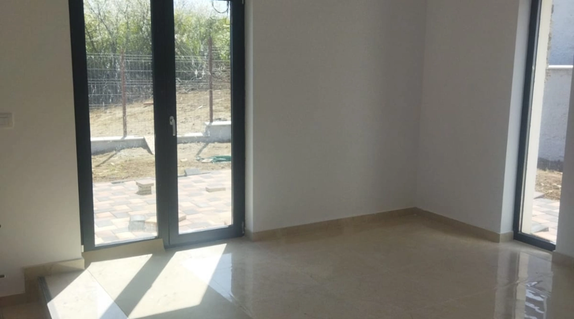 Oferta De vanzare casa, 4 camere, 90 mp, Valea Adanca,  bazinu de apa imagine 1