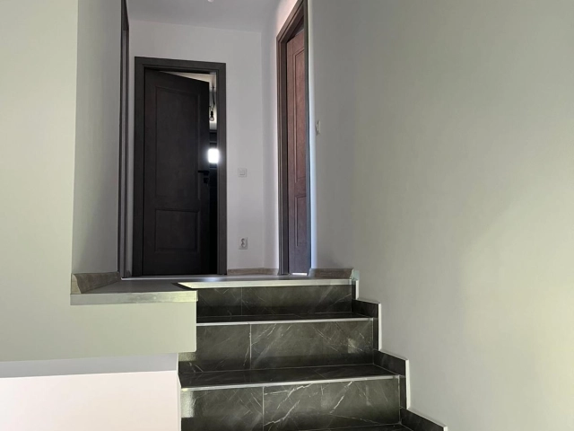 Apartament 4 camere - Holboca