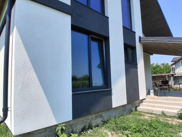 Apartament 3 camere - Dancu