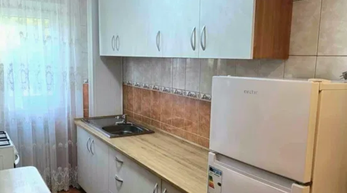 Oferta Apartament, 2 camere semidecomandat, 50 mp, Tudor Vladimirescu, de inchiriat,  Iulius Mall imagine 2