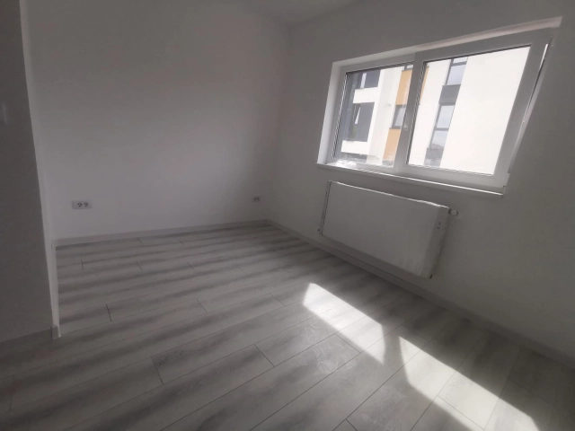 Apartament 3 camere - Pacurari