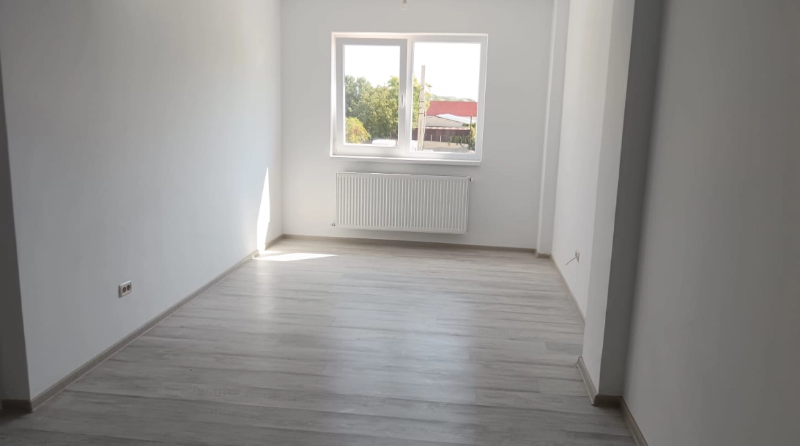 Oferta Apartament nou, 2 camere semidecomandat, 56 mp, Valea Lupului, de vanzare,  Antibiotice imagine 2