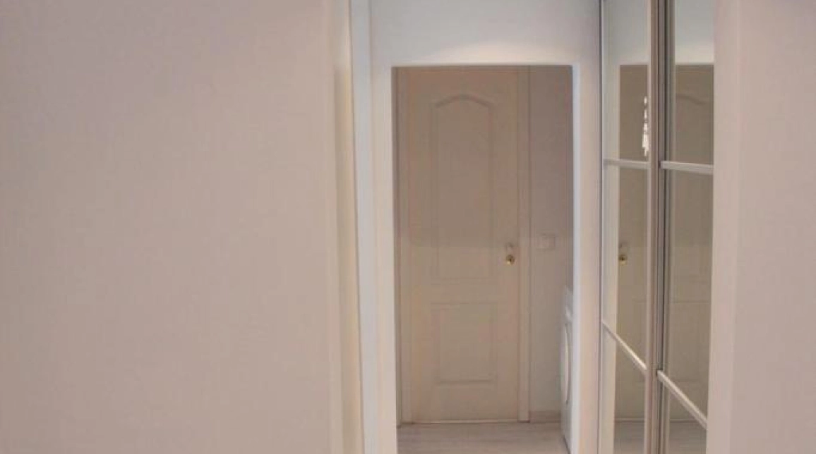 Oferta Central apartament 61 mp, 3 camere, decomandat, de vanzare,  PALAS MALL imagine 2