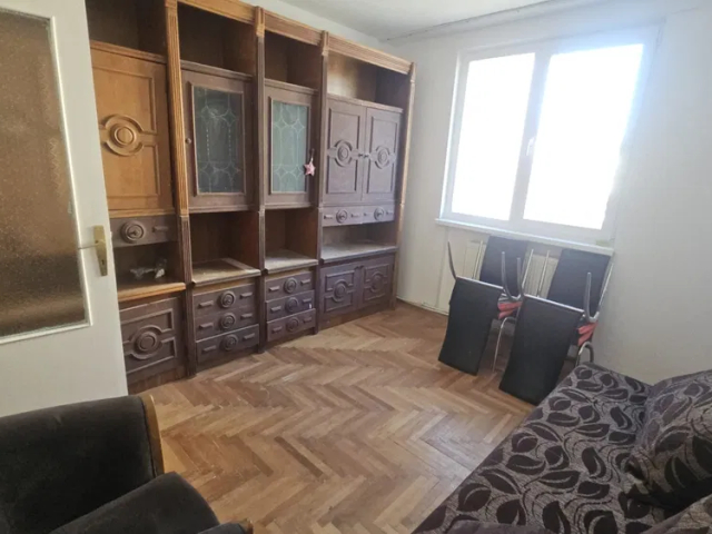 3 camere,  decomandat,  74 mp, de vanzare apartament in zona Calea Romanului,   162128