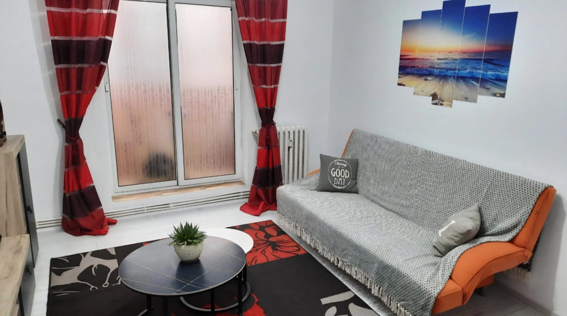 Oferta Apartament de vanzare, 2 camere, semidecomandat, 42 mp, Mircea cel Batran imagine 1