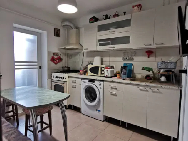 1 camera,  decomandat,  34 mp, de vanzare apartament in zona Tatarasi,  (Piata Doi Baieti ) 162388