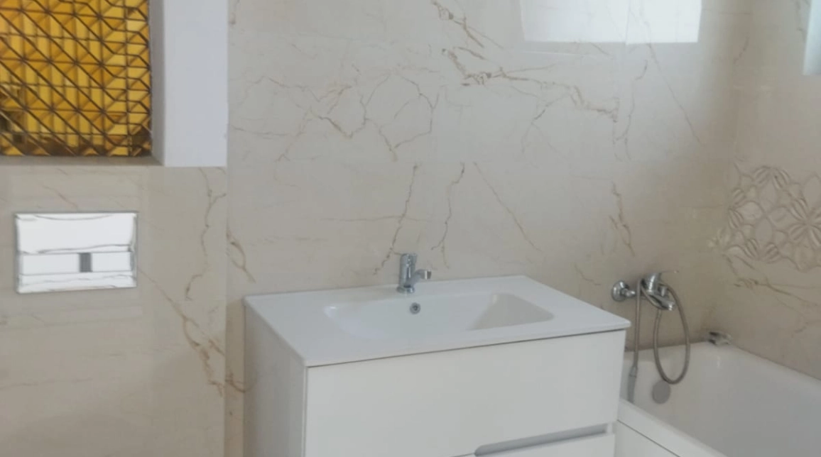 Oferta De vanzare casa, 4 camere, 90 mp, Valea Adanca,  bazinu de apa imagine 2
