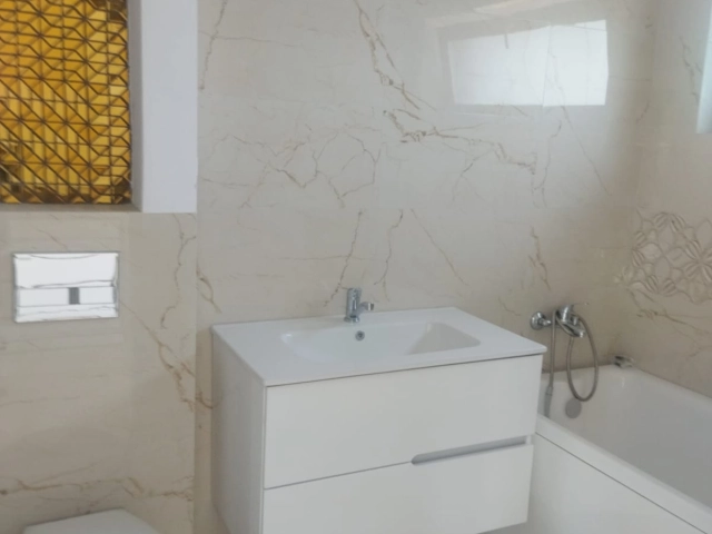 Apartament 4 camere - Valea Adanca