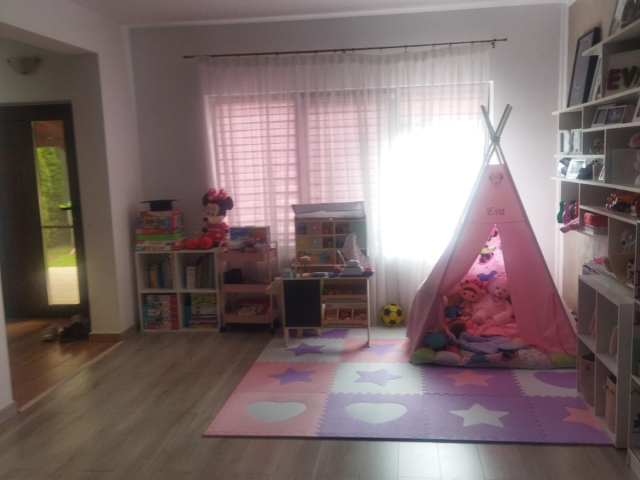 Vila, 5 camere, 150mp, Galata, de vanzare,  (Dupa Belvedere) 160551