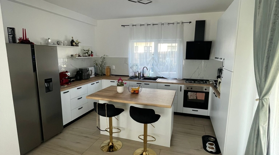 Oferta Casa de vanzare, 4 camere, 120 mp, Miroslava,  dupa Alin automobile imagine 7