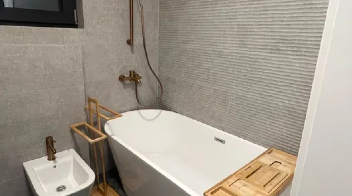 Oferta Apartament, 3 camere semidecomandat, 80 mp, Podul de Fier, de inchiriat,  Little Texas imagine 7