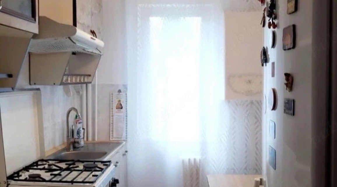 Oferta Apartament, 2 camere decomandat, 42 mp, Alexandru cel Bun, de inchiriat,  Magazin 2 pasi imagine 4