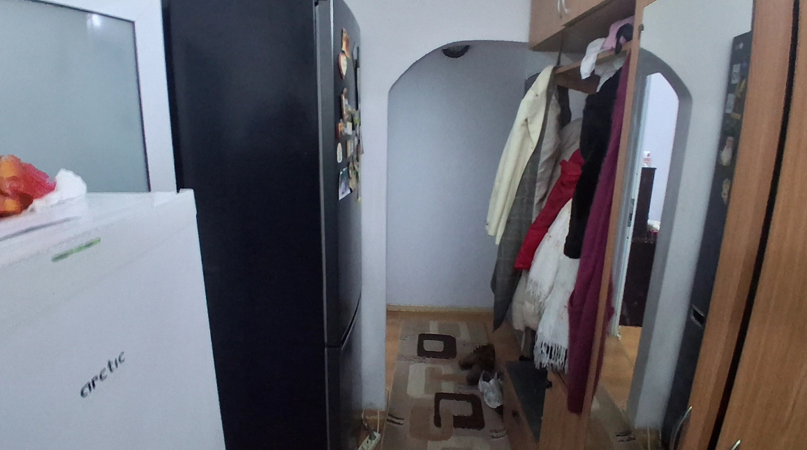Oferta Pacurari apartament 56 mp, 3 camere, semidecomandat, de vanzare,  ALPHA BANK imagine 8