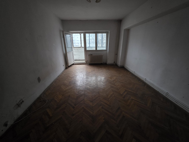 3 camere,  decomandat,  80 mp, de vanzare apartament in zona Dacia,  (Bicaz) 161663