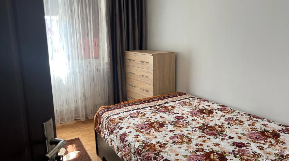 Oferta Podu Ros apartament 34 mp, 2 camere, semidecomandat, de vanzare,  Bld Tudora imagine 4