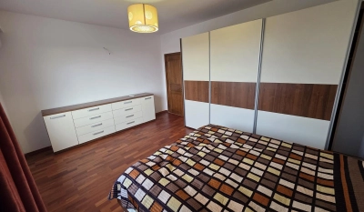Apartament 3 camere - Centru