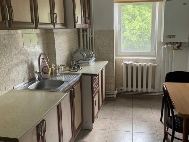 Apartament 3 camere - Pacurari