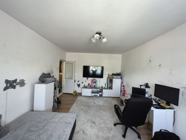 2 camere,  decomandat,  56 mp, de vanzare apartament in zona Tomesti,  (Centru) 163093