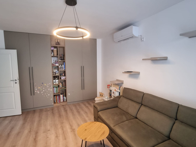 2 camere,  decomandat,  50 mp, de vanzare apartament in zona CUG,  (Cimitirul Buna Vestire) 163348