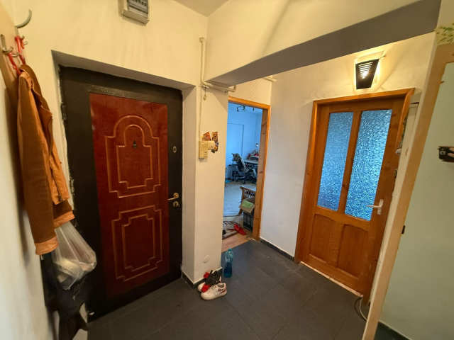 Podu Ros apartament  73 mp, 3 camere,  decomandat, de vanzare,  (Granit Bulevardul Socola) 163449