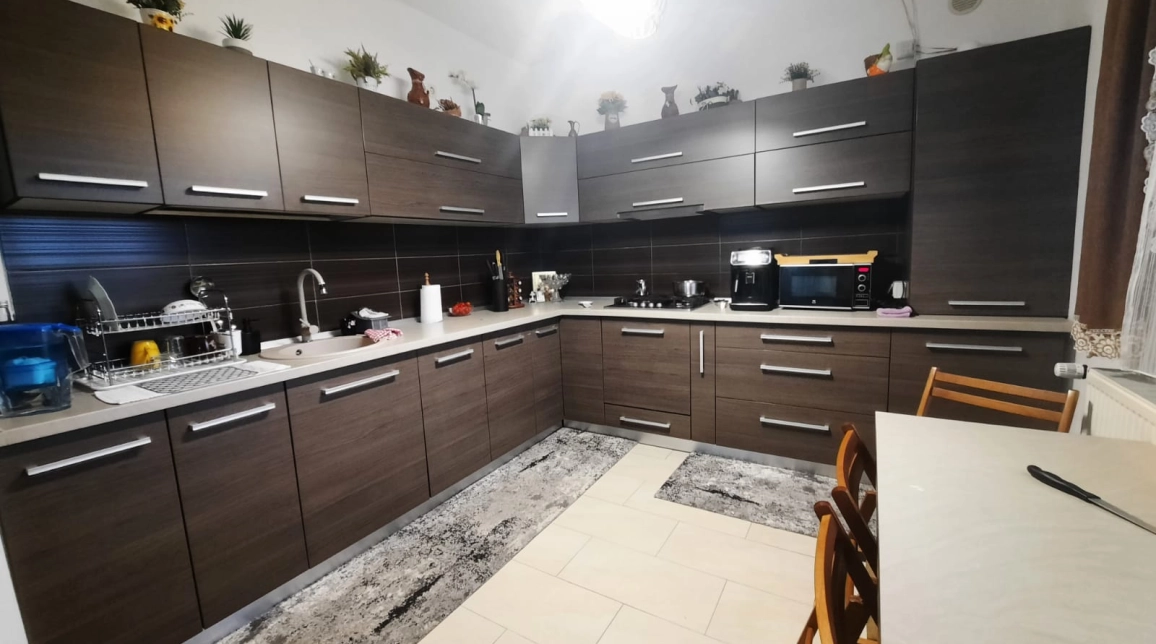 Oferta Miroslava casa 180 mp, 5 camere, de vanzare,  Centru imagine 14