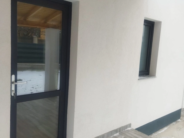 Apartament 4 camere - Valea Adanca
