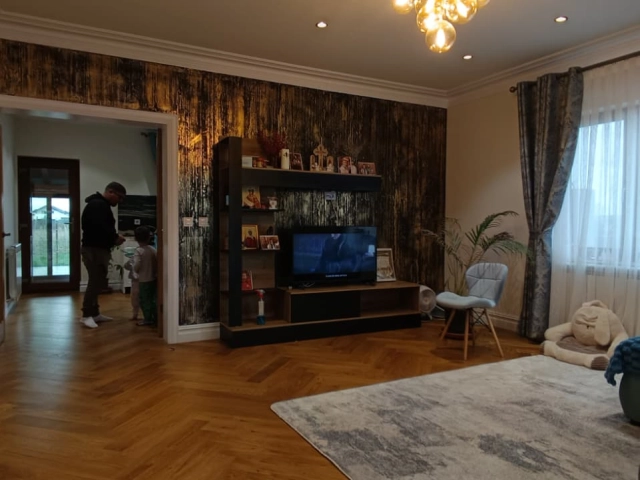 Apartament 3 camere - Dancu