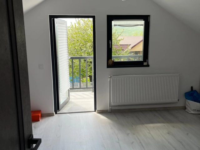 Apartament 4 camere - Holboca