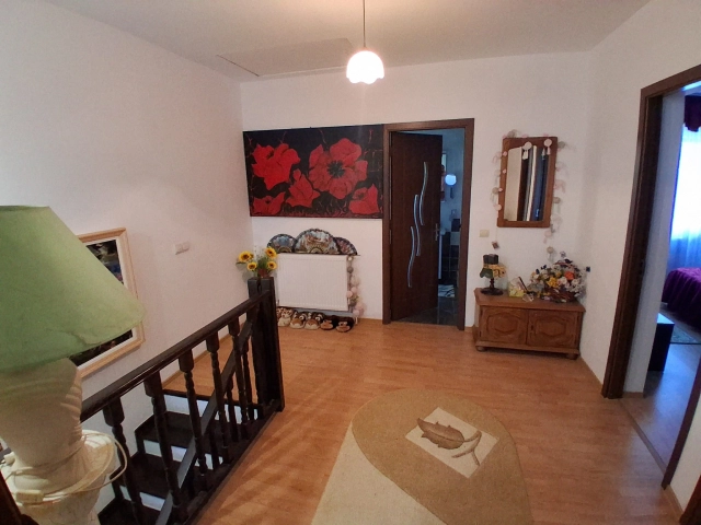 Apartament 4 camere - Popas Pacurari