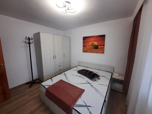 Apartament, 2 camere  decomandat,  54 mp, Maratei, de inchiriat,  (Profi (Alimentara 28) / Gradinita Floare de Colt) 162051
