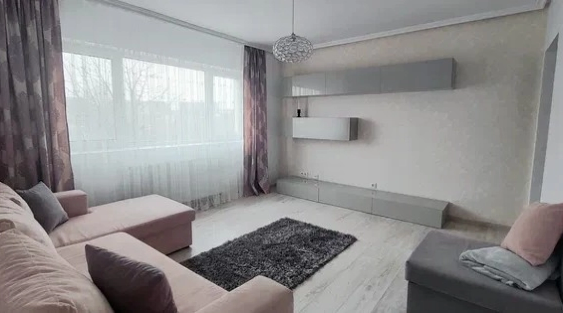 Oferta Apartament, 2 camere semidecomandat, 54 mp, Podu Ros, de inchiriat,  Palas Mall imagine 1