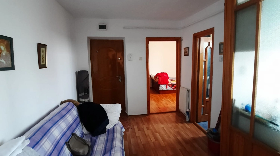 Oferta 2 camere, decomandat, 54 mp, de vanzare apartament in zona Precista,  Winmarkt imagine 1