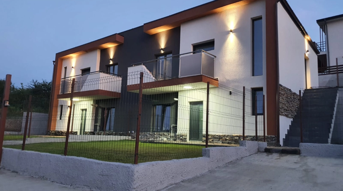 Oferta Apartament nou de vanzare, 3 camere, 80 mp, Valea Adanca,  700 m de Mega Image-5Drumuri imagine 3