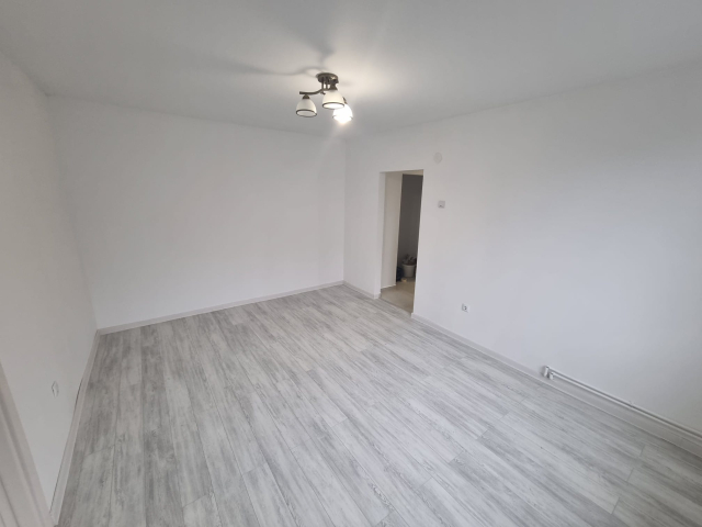 Apartament de vanzare, 2 camere,  nedecomandat,  50 mp, Tudor Vladimirescu,  (Intersectia Bucsinescu) 161095