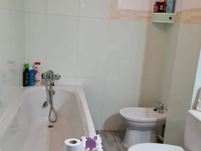 Girov apartament  62 mp, 2 camere,  decomandat, de vanzare,   163039