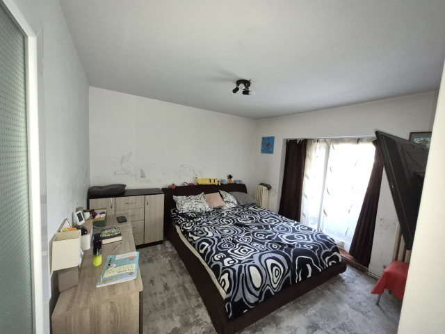 2 camere,  decomandat,  56 mp, de vanzare apartament in zona Tomesti,  (Centru) 163093