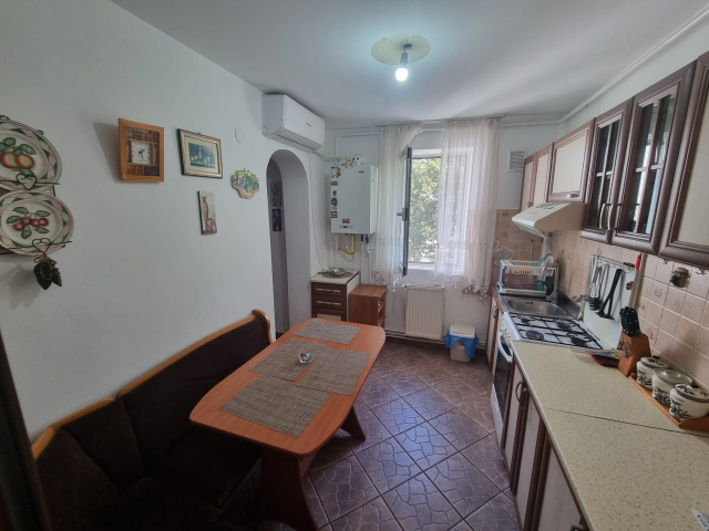 Tudor Vladimirescu apartament  55 mp, 2 camere,  decomandat, de vanzare,  (Iulius Mall ) 163274